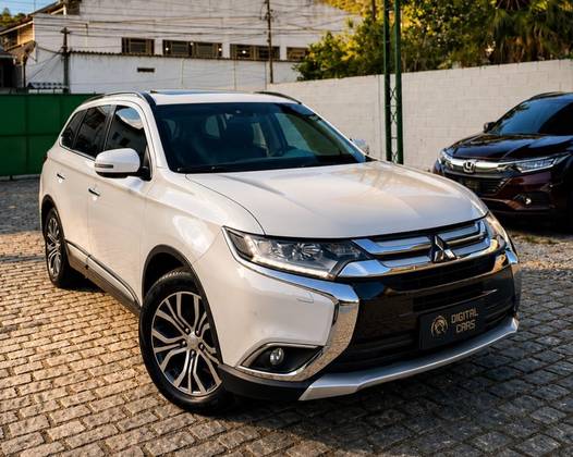 MITSUBISHI OUTLANDER 3.0 GT 4X4 V6 24V GASOLINA 4P AUTOMÁTICO
